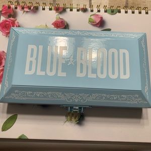 Jeffree Star Blue Blood palette